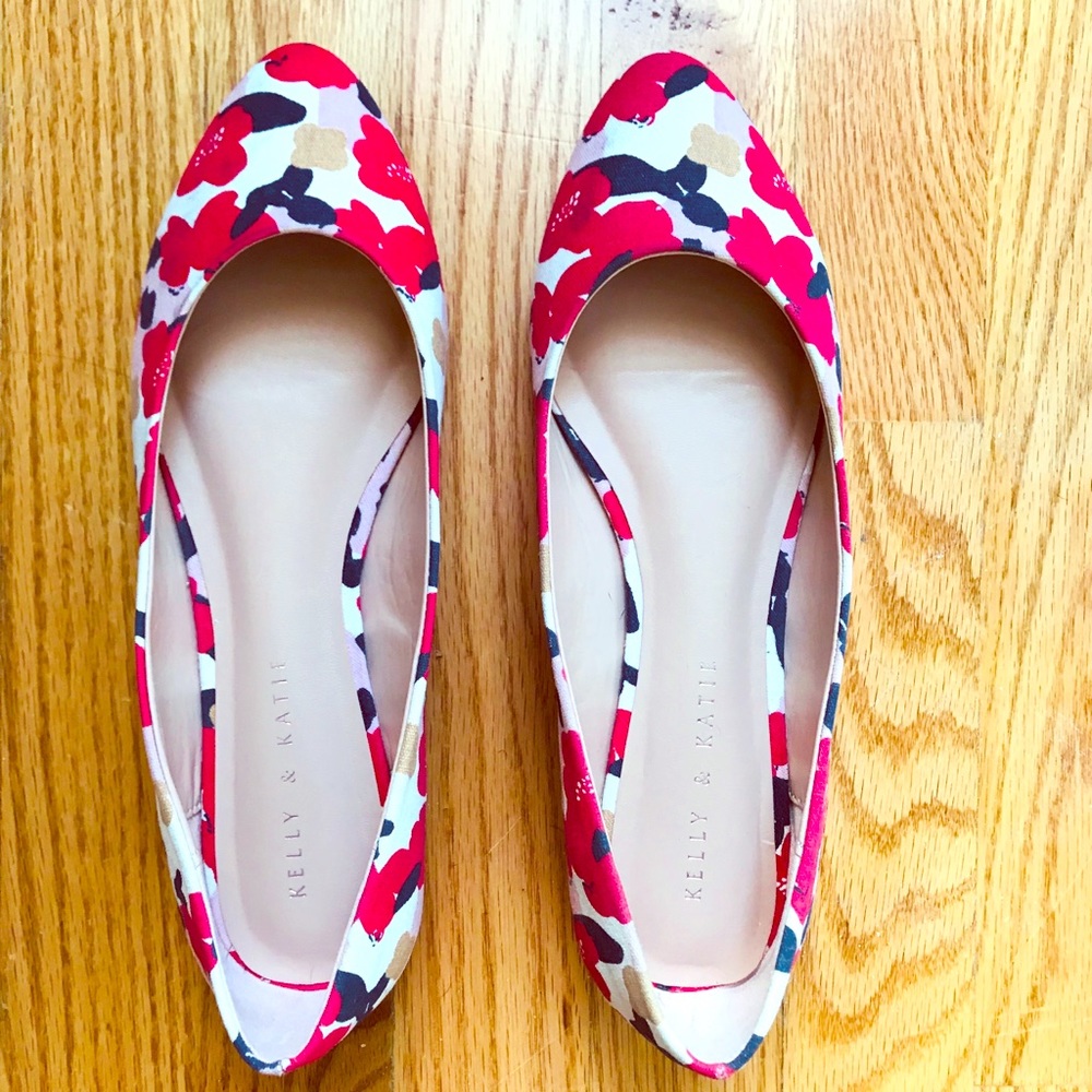 Kelly & Katie- DECOTIS red flats